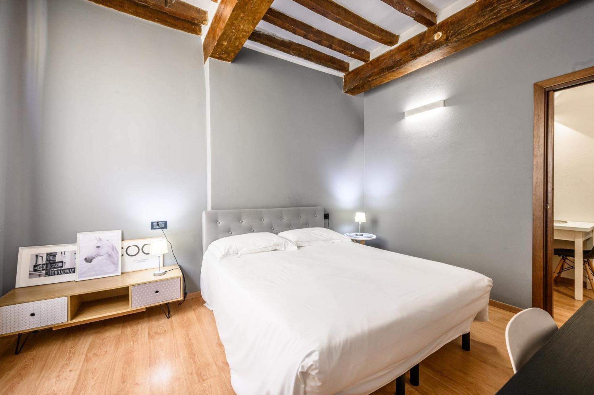 Emilia Aparthotel